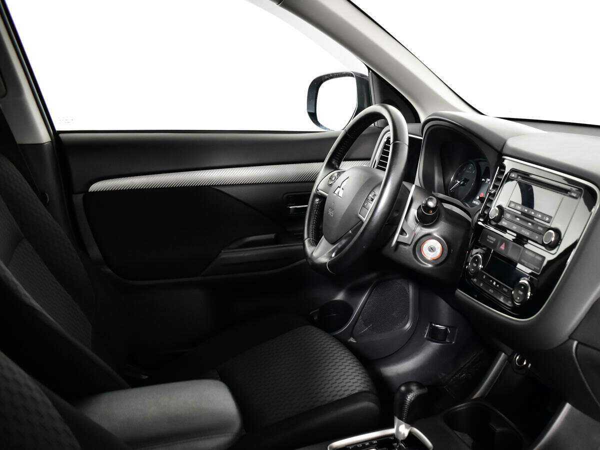 Купить Mitsubishi Outlander с пробегом. Фото: #8
