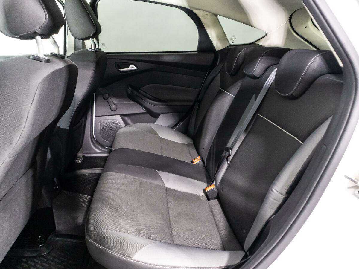 Купить Ford Focus с пробегом. Фото: #9