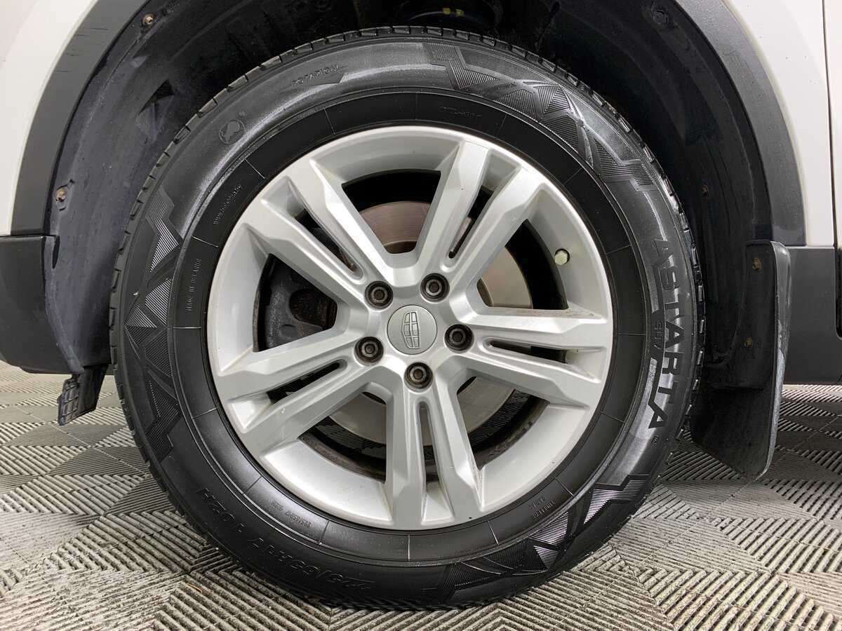 Купить Geely Atlas с пробегом. Фото: #8