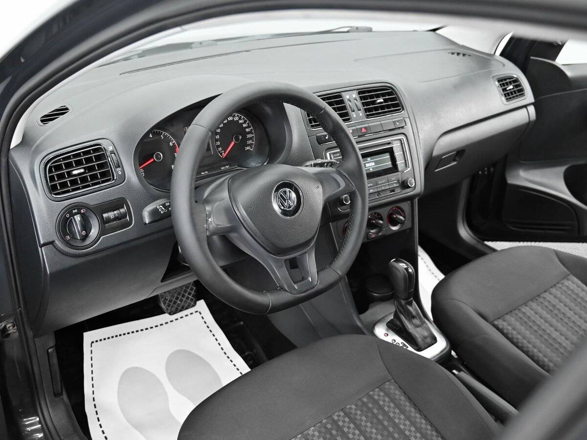 Купить Volkswagen Polo с пробегом. Фото: #7