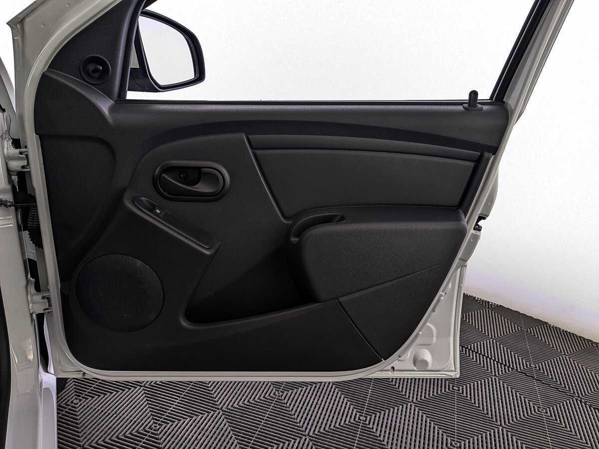 Купить Lada (ВАЗ) Largus с пробегом. Фото: #23