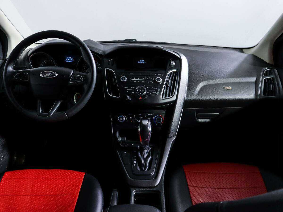 Купить Ford Focus с пробегом. Фото: #9