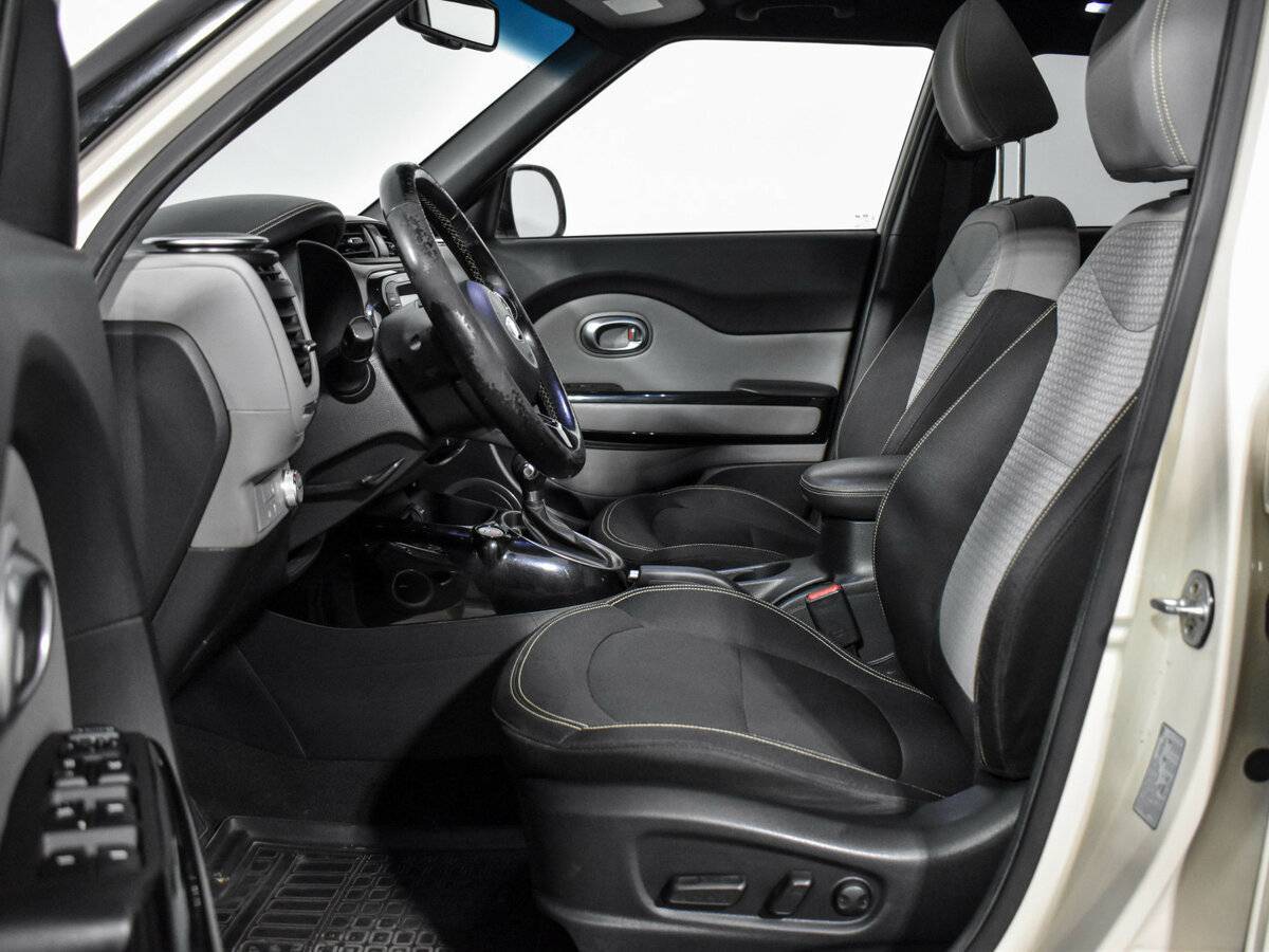 Купить Kia Soul с пробегом. Фото: #11