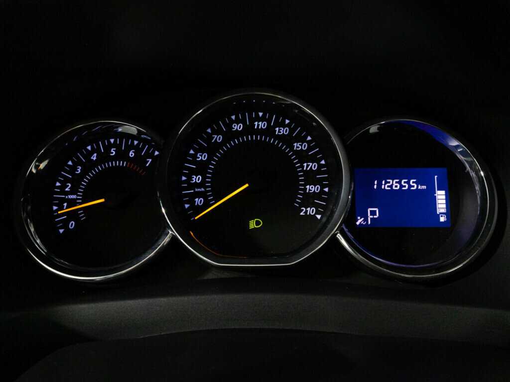 Купить Renault Sandero с пробегом. Фото: #11