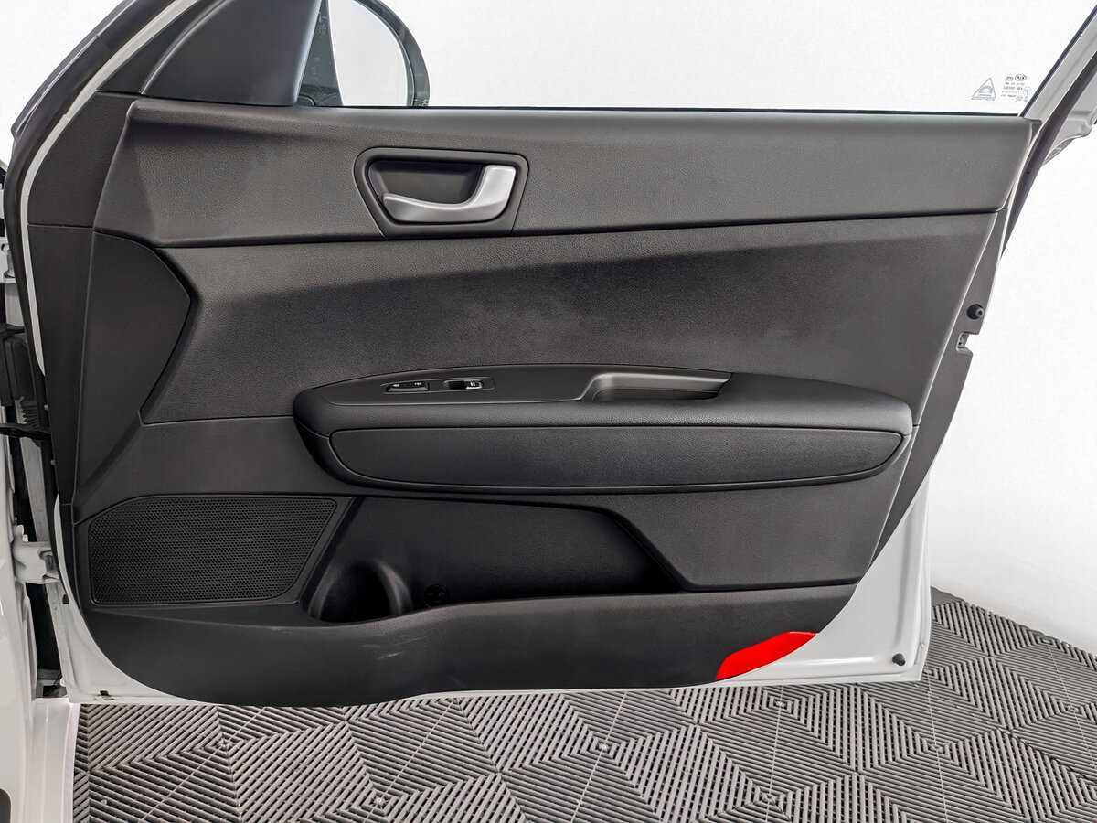 Купить Kia Optima с пробегом. Фото: #19