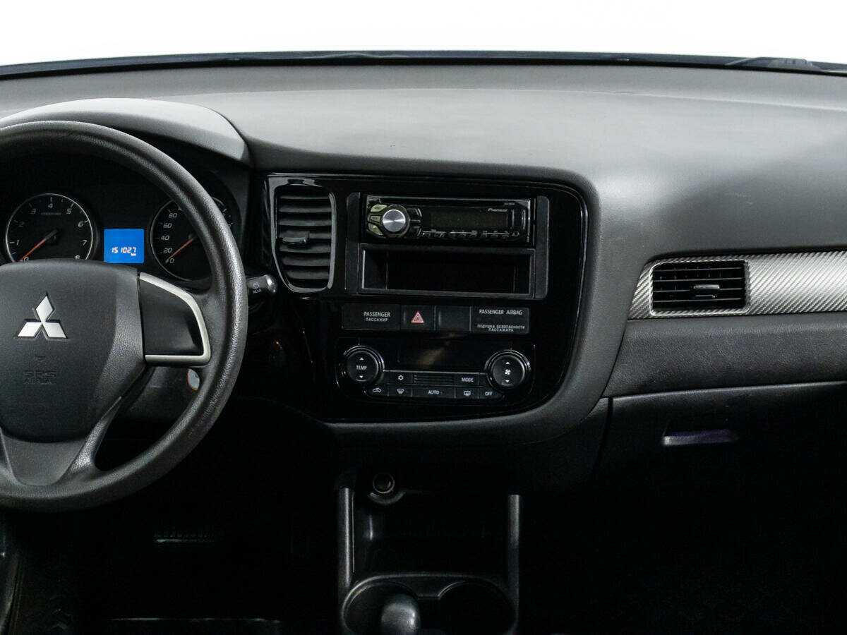 Купить Mitsubishi Outlander с пробегом. Фото: #13
