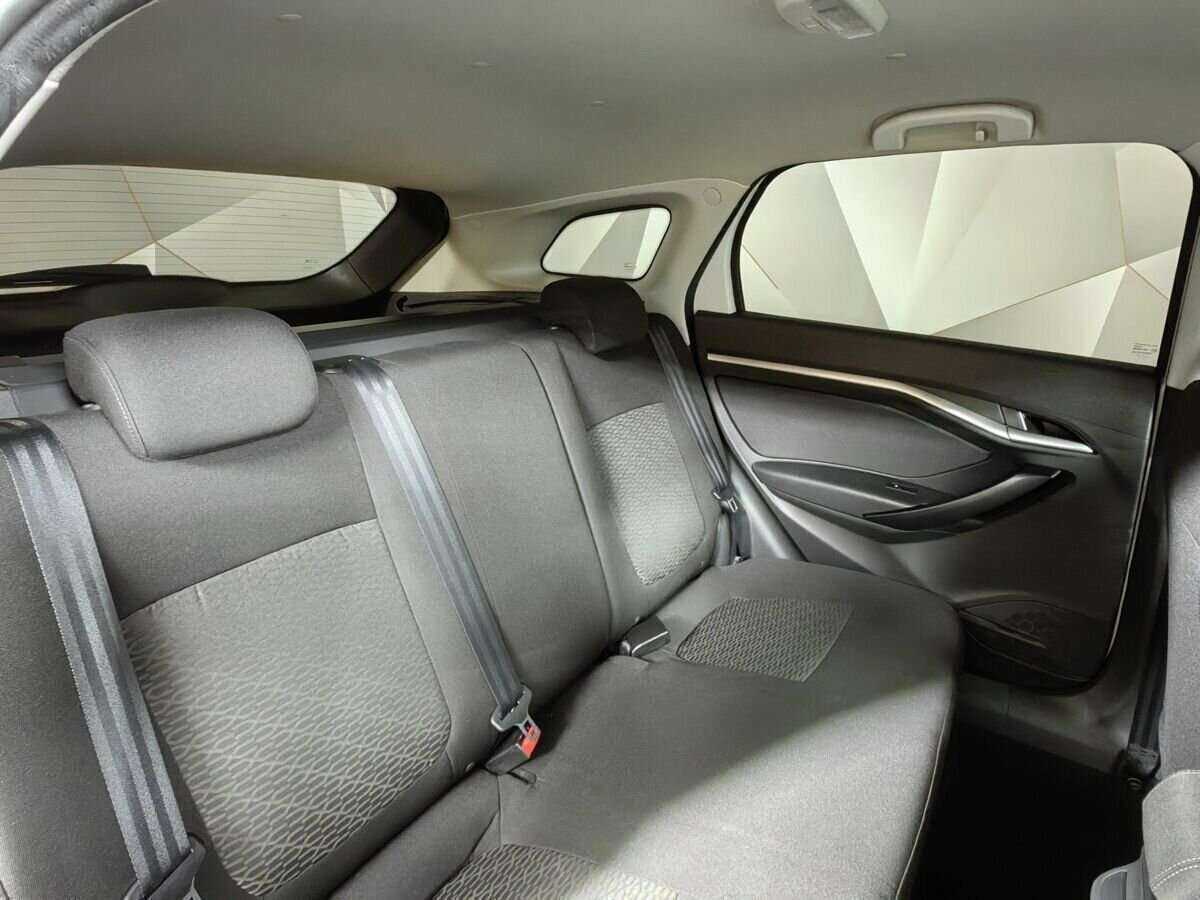 Купить Lada (ВАЗ) Vesta с пробегом. Фото: #12