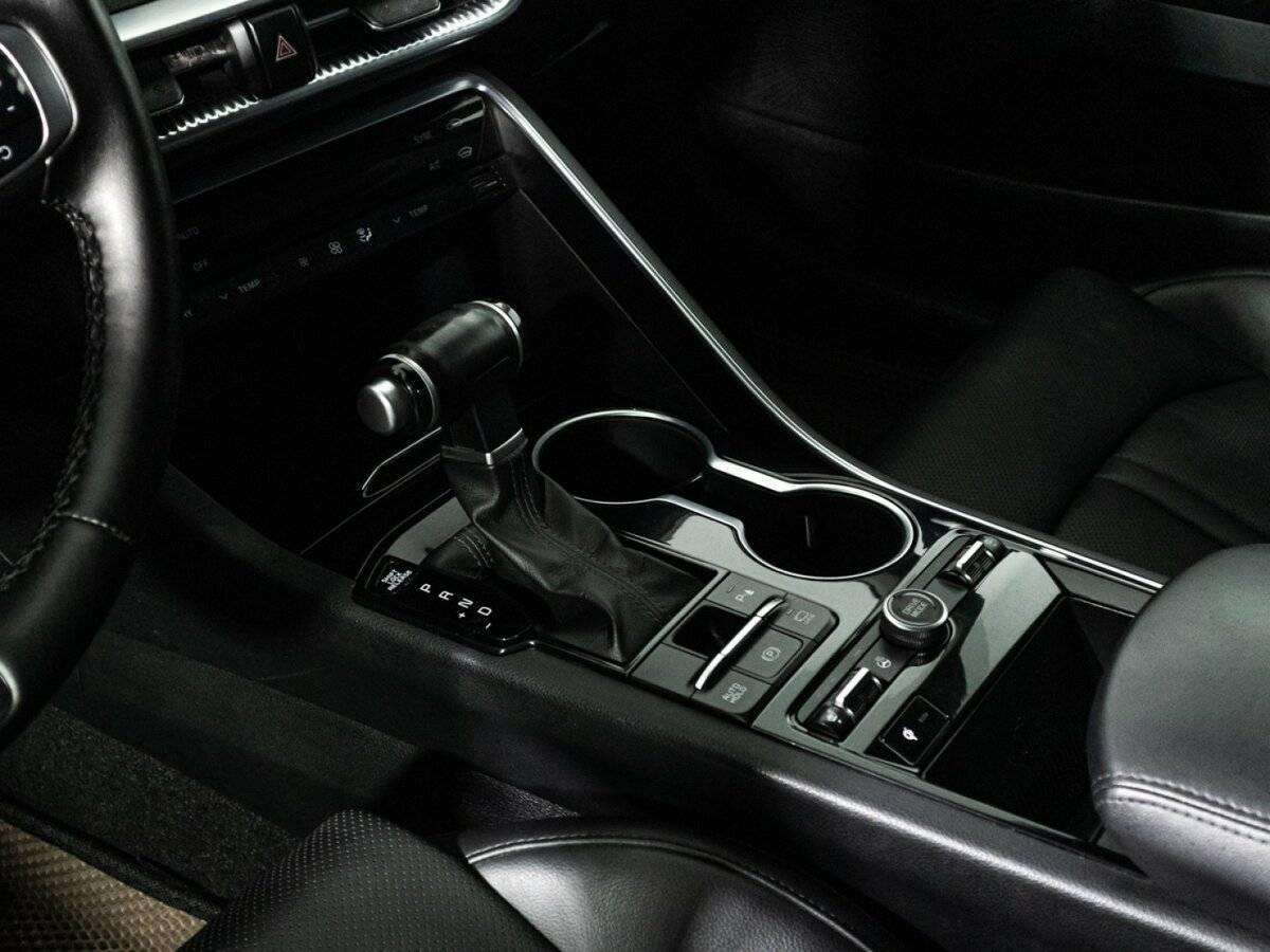 Купить Kia K5 с пробегом. Фото: #20