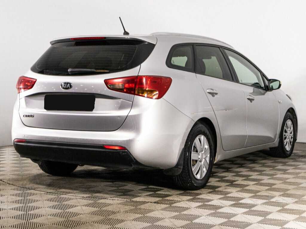 Купить Kia Ceed с пробегом. Фото: #4