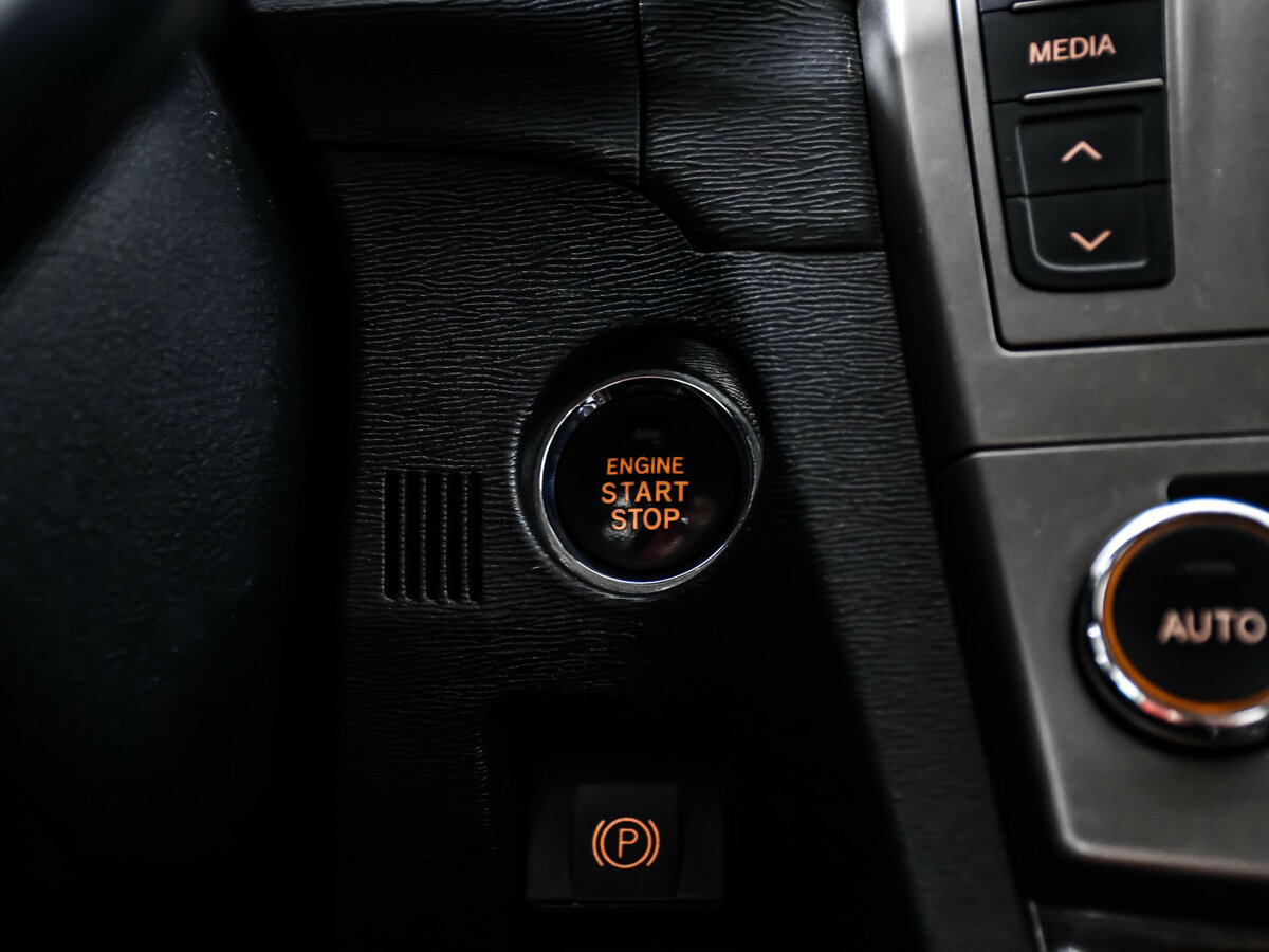 Купить Toyota Avensis с пробегом. Фото: #15