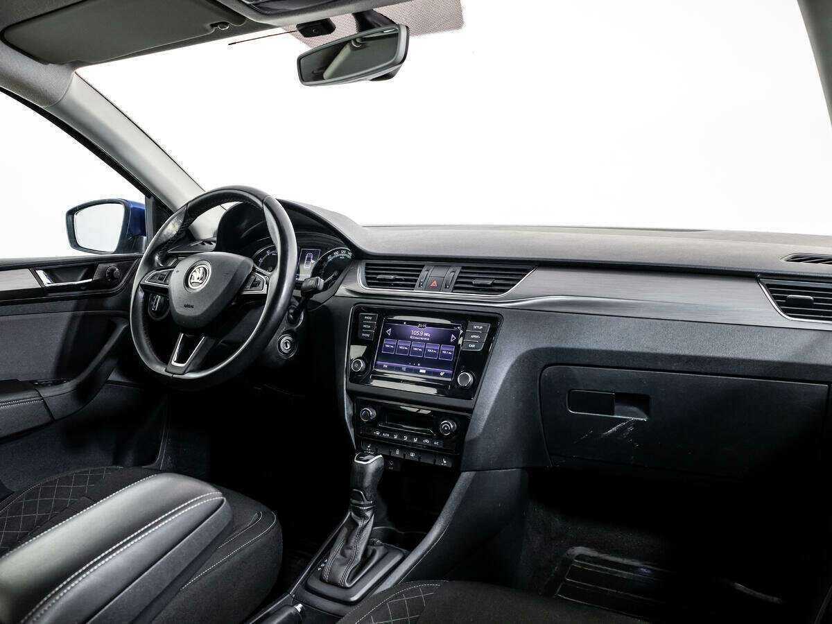 Купить Skoda Rapid с пробегом. Фото: #8