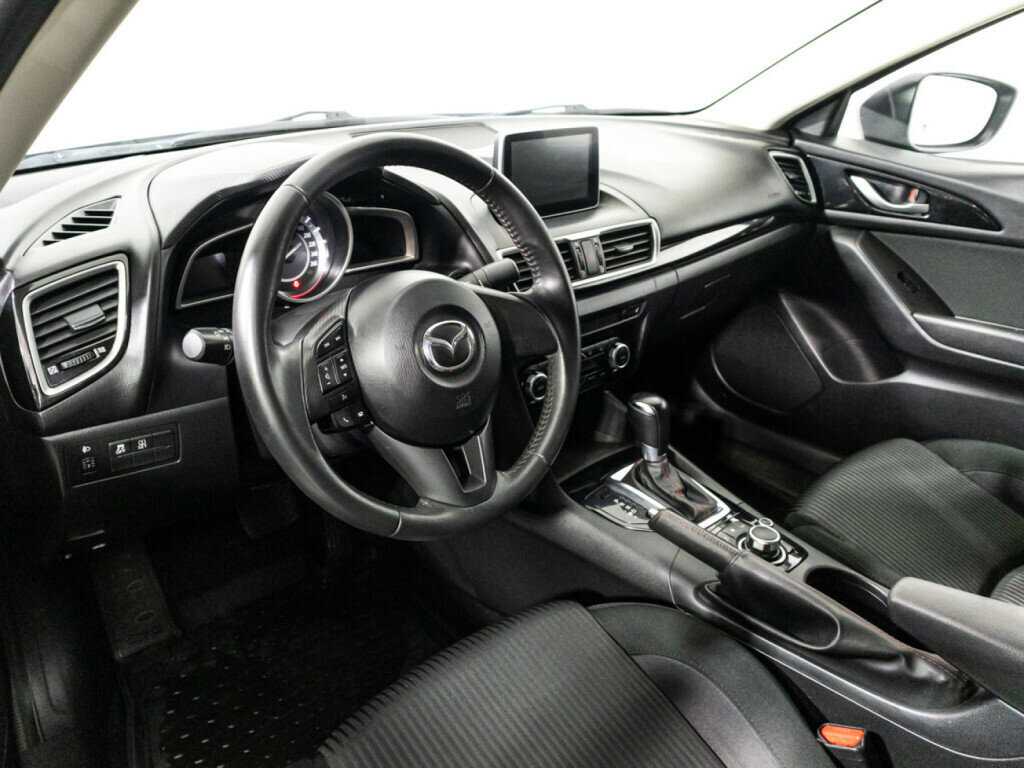 Купить Mazda 3 с пробегом. Фото: #10