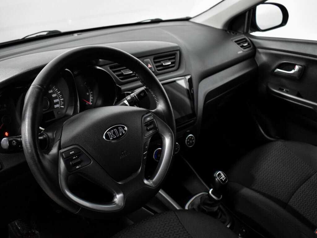 Купить Kia Rio с пробегом. Фото: #8