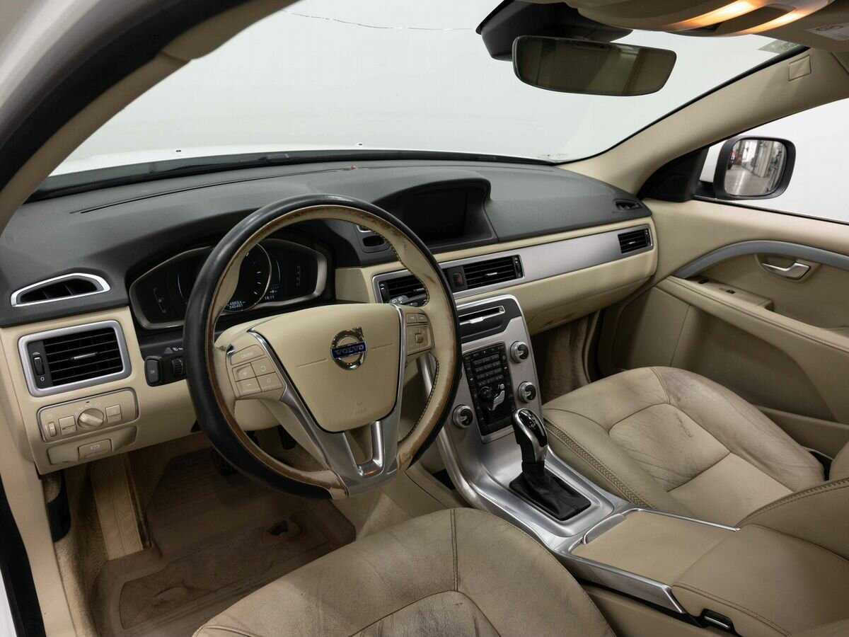 Купить Volvo XC70 с пробегом. Фото: #8