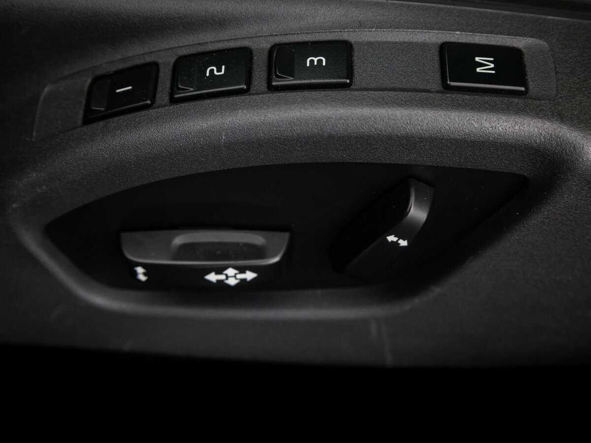 Купить Volvo XC60 с пробегом. Фото: #16