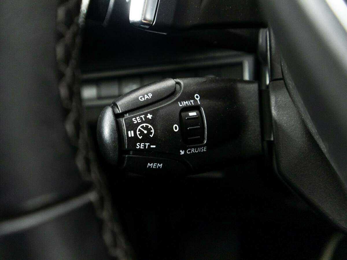 Купить Peugeot 3008 с пробегом. Фото: #17