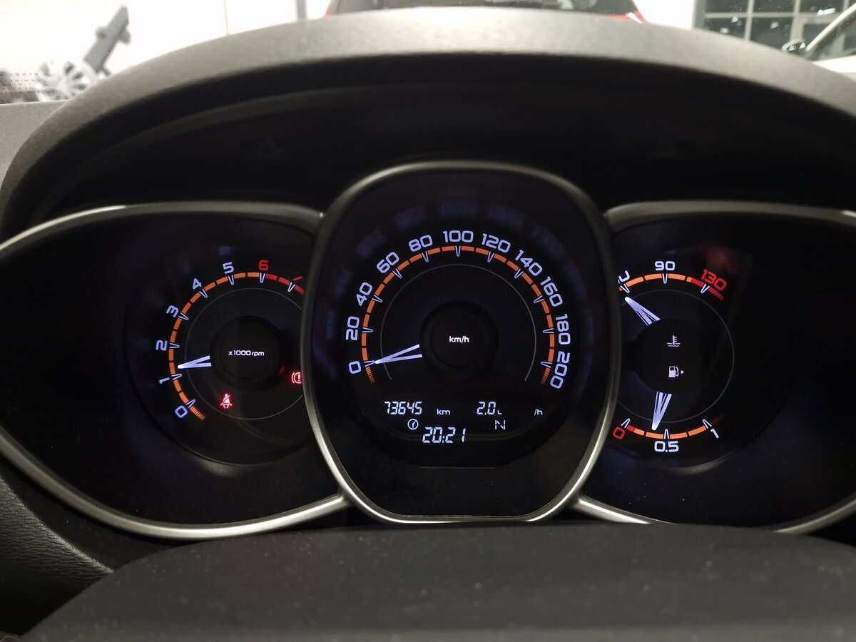 Купить Lada (ВАЗ) Vesta с пробегом. Фото: #2