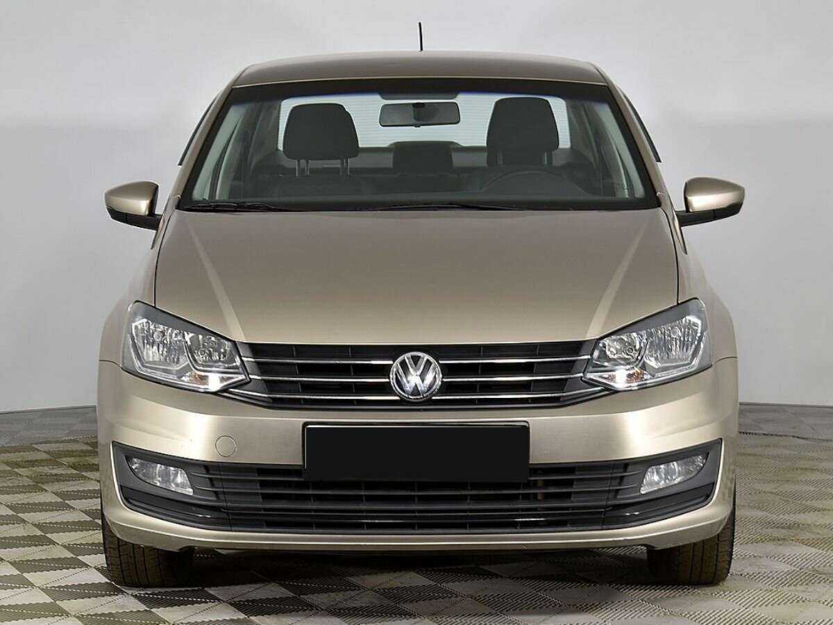 Купить Volkswagen Polo с пробегом. Фото: #2