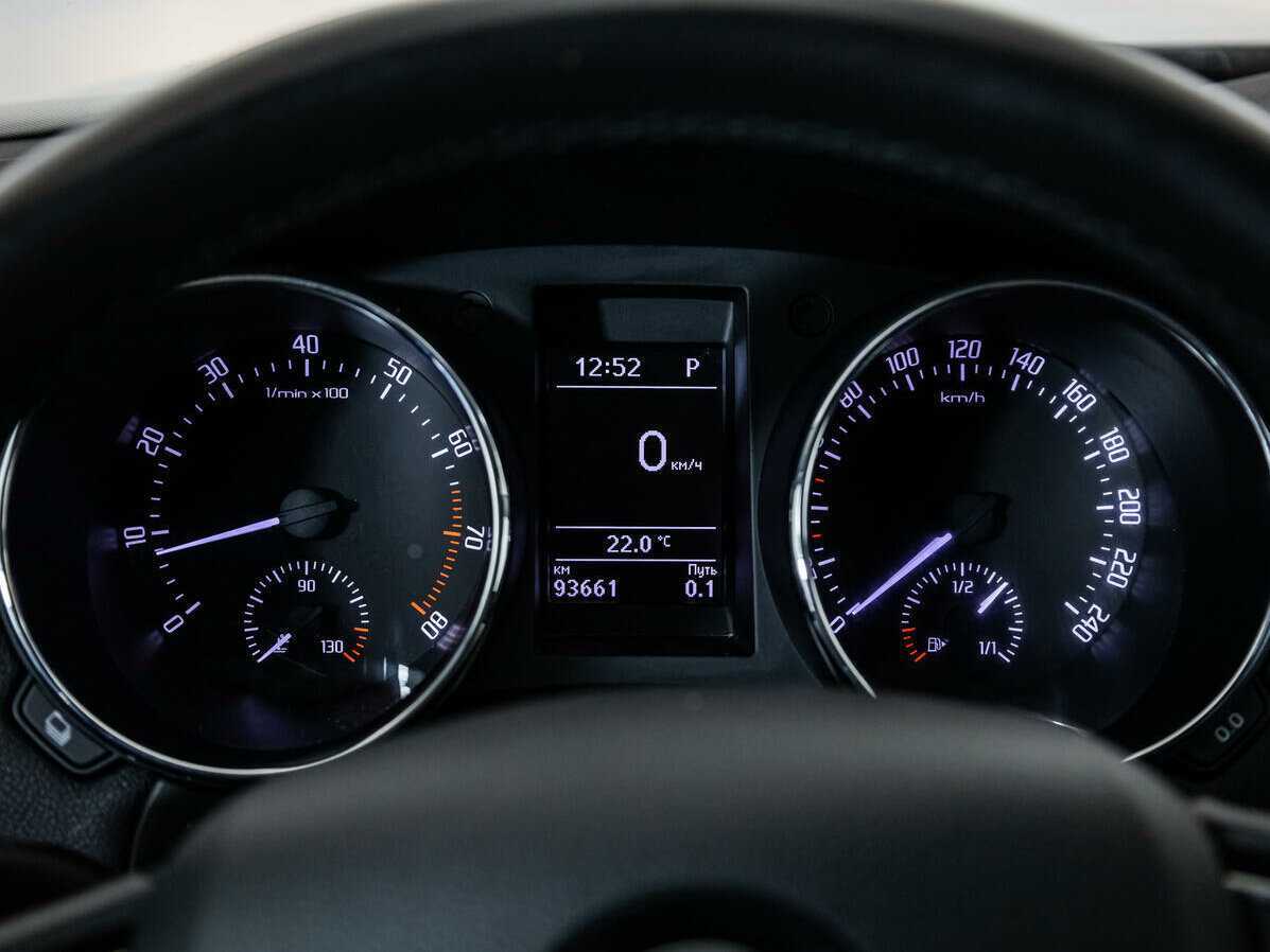 Купить Skoda Yeti с пробегом. Фото: #11