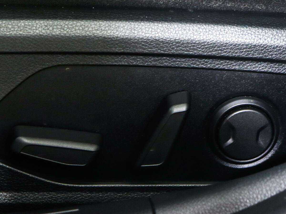 Купить Kia K5 с пробегом. Фото: #29