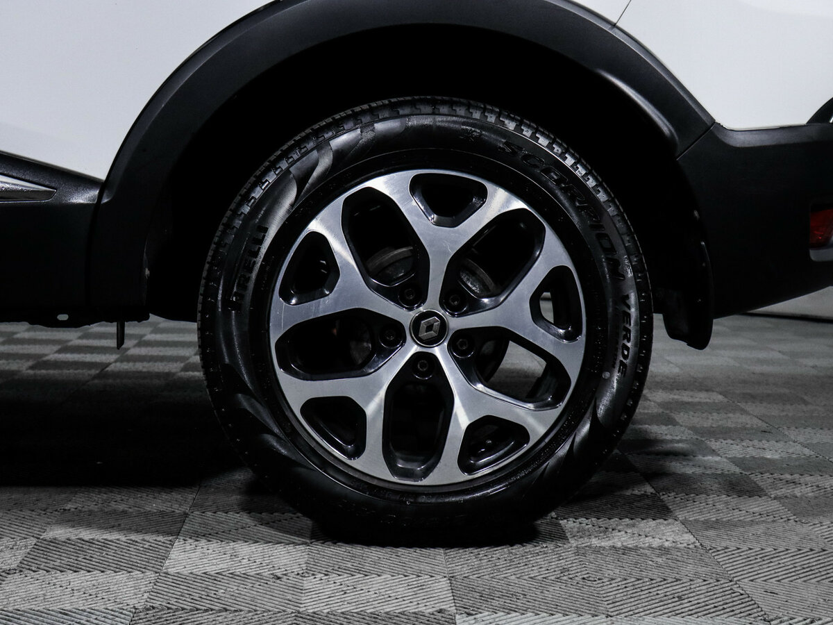 Купить Renault Kaptur с пробегом. Фото: #12