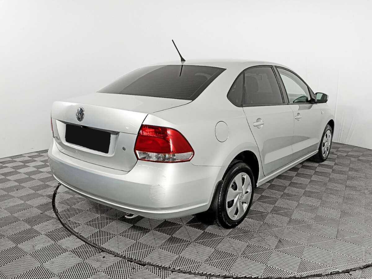 Купить Volkswagen Polo с пробегом. Фото: #4