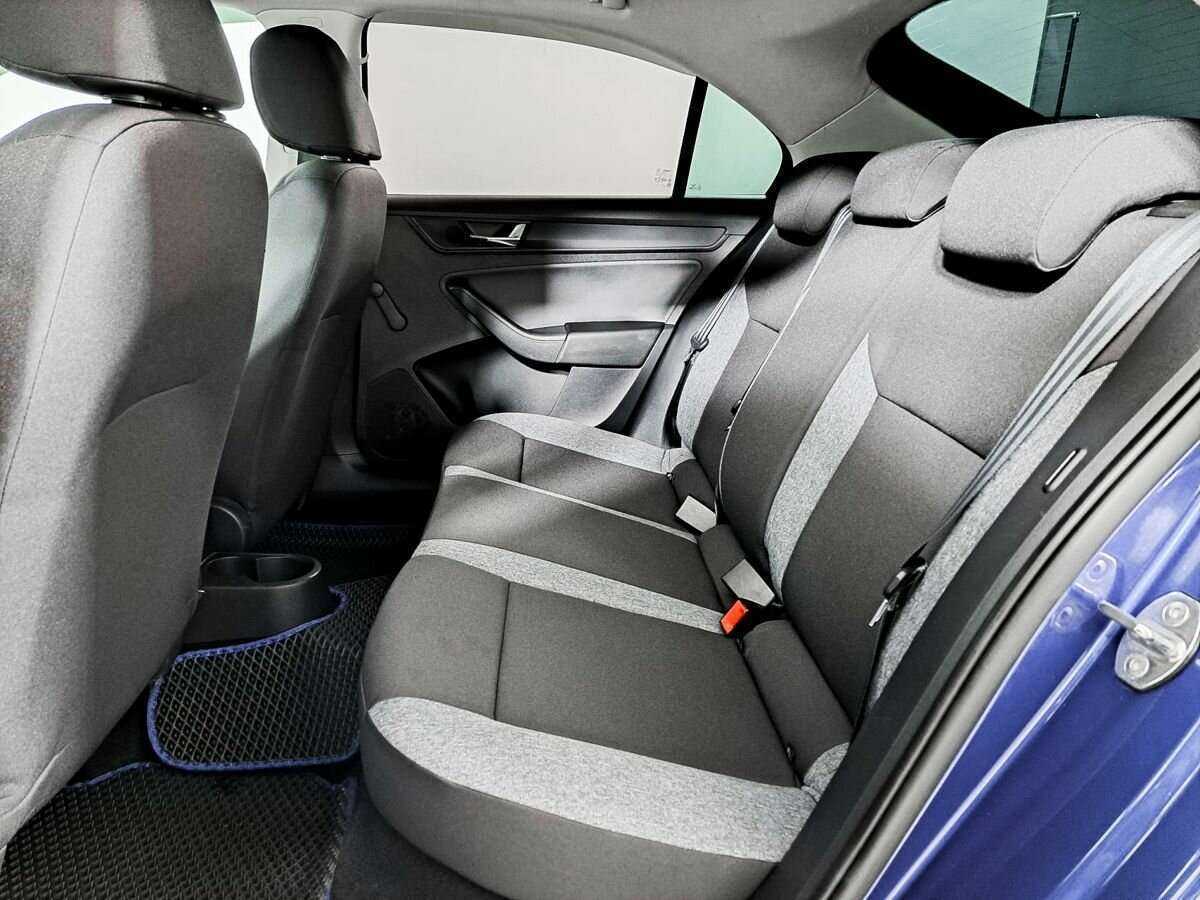 Купить Skoda Rapid с пробегом. Фото: #9