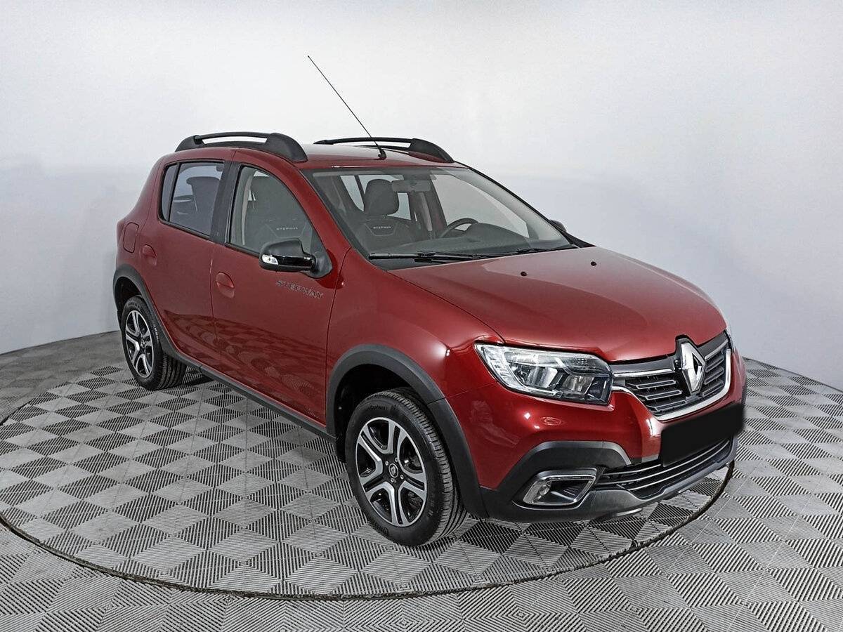 Купить Renault Sandero с пробегом. Фото: #2