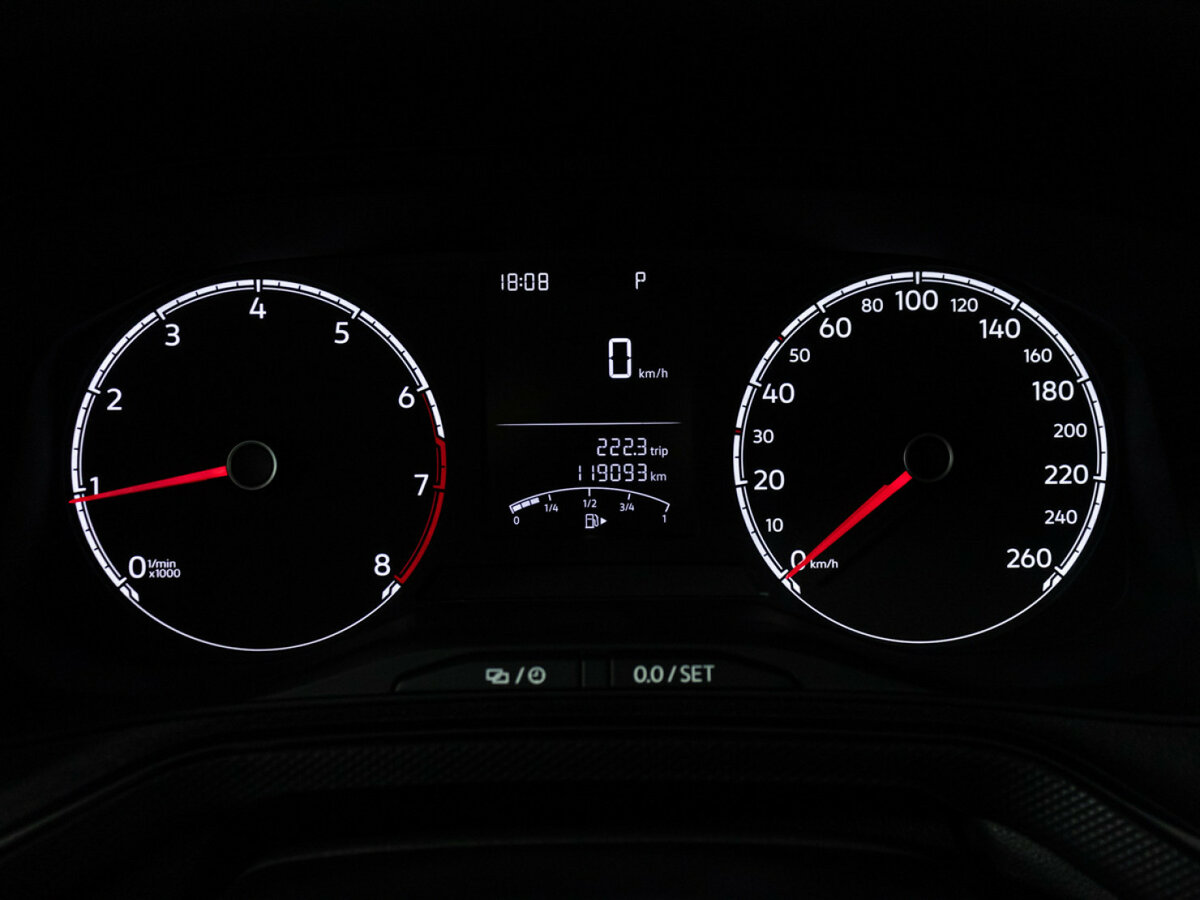 Купить Volkswagen Polo с пробегом. Фото: #11