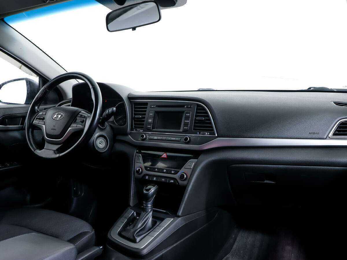 Купить Hyundai Elantra с пробегом. Фото: #8