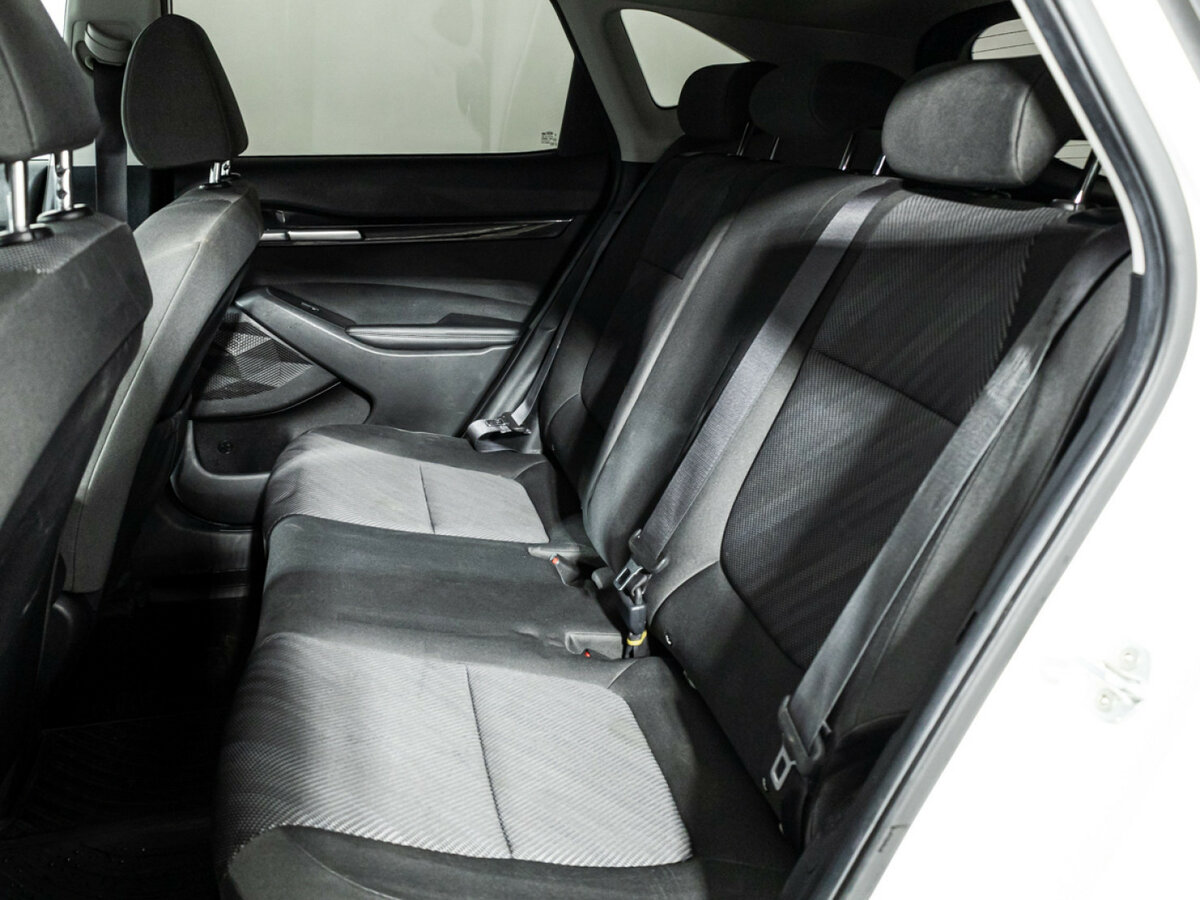 Купить Kia Seltos с пробегом. Фото: #9