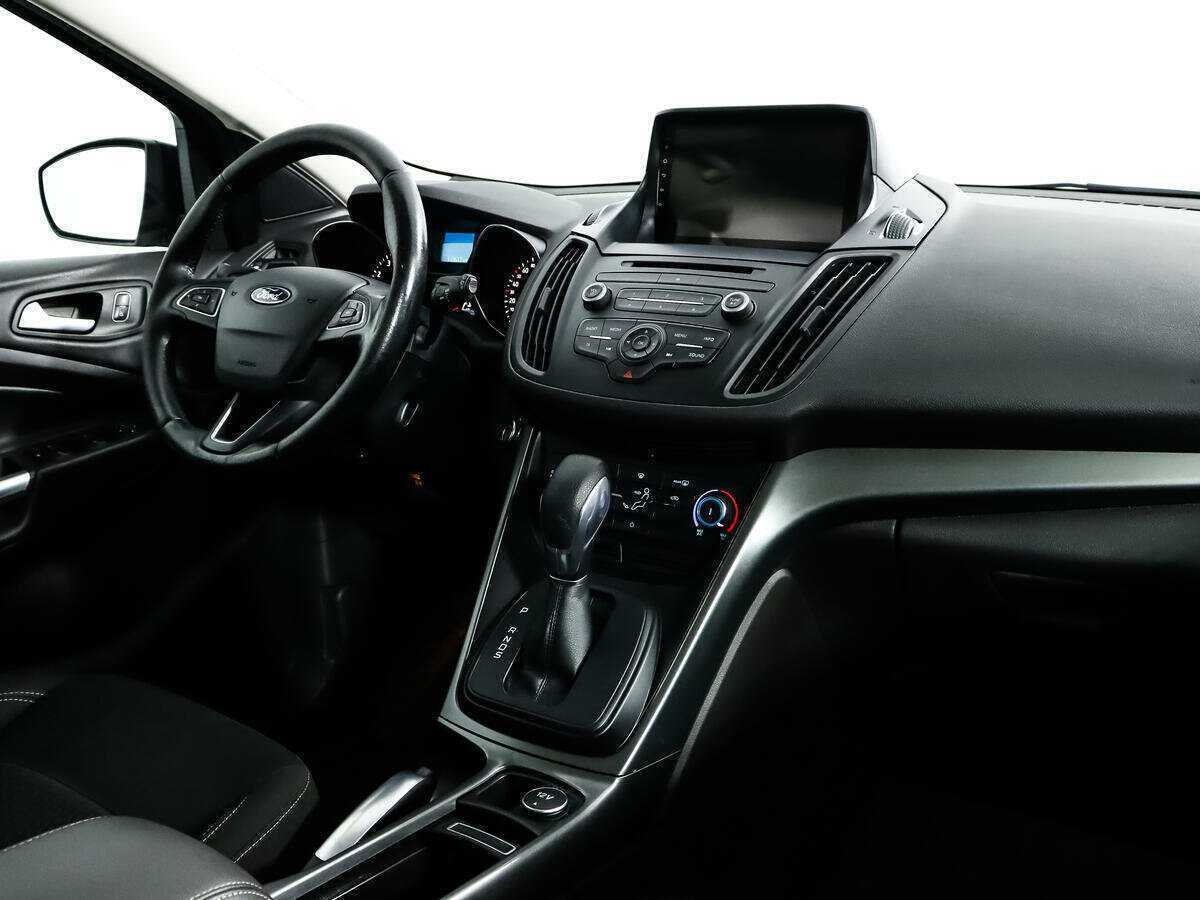 Купить Ford Kuga с пробегом. Фото: #10