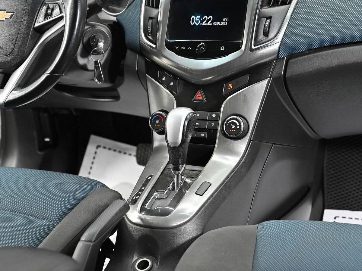 Купить Chevrolet Cruze с пробегом. Фото: #9