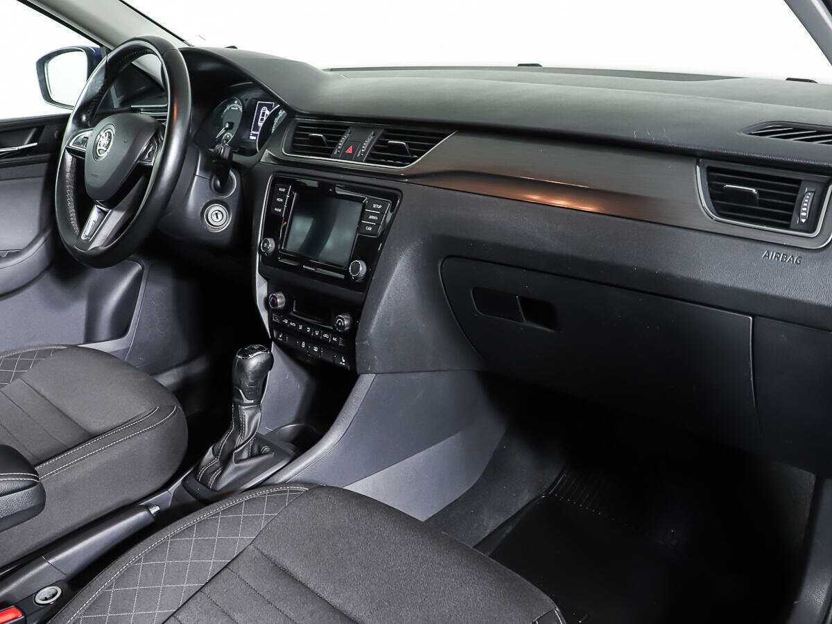 Купить Skoda Rapid с пробегом. Фото: #3