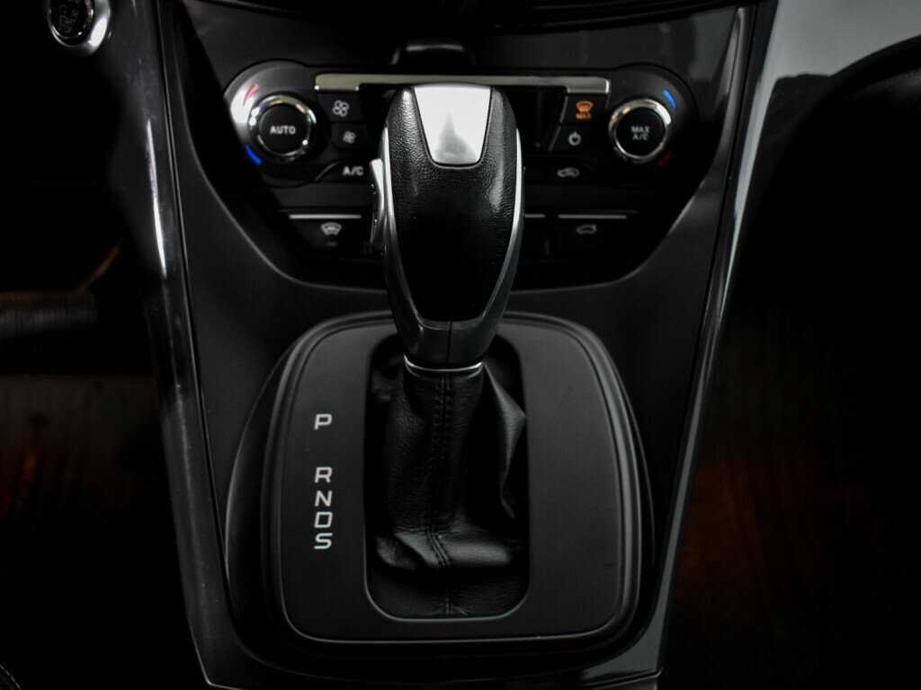 Купить Ford Kuga с пробегом. Фото: #10