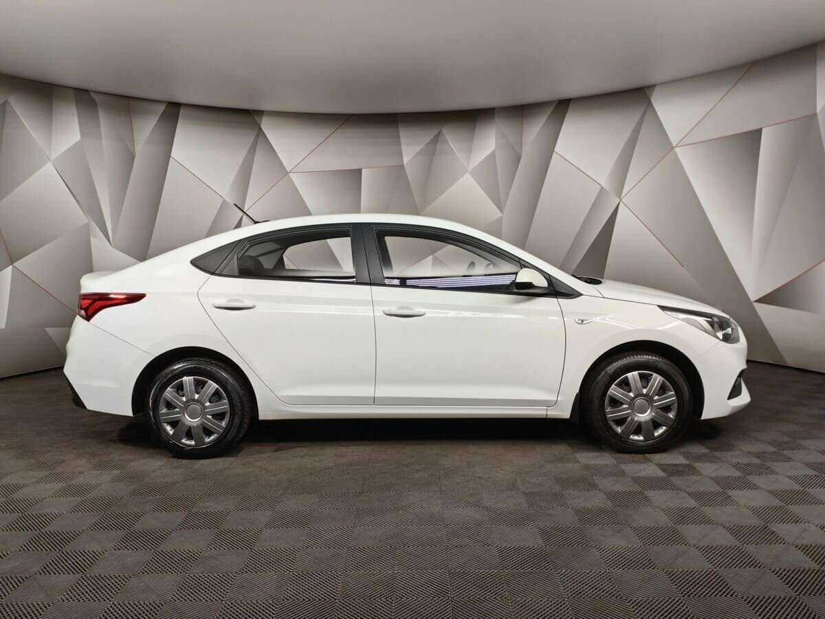 Купить Hyundai Solaris с пробегом. Фото: #5