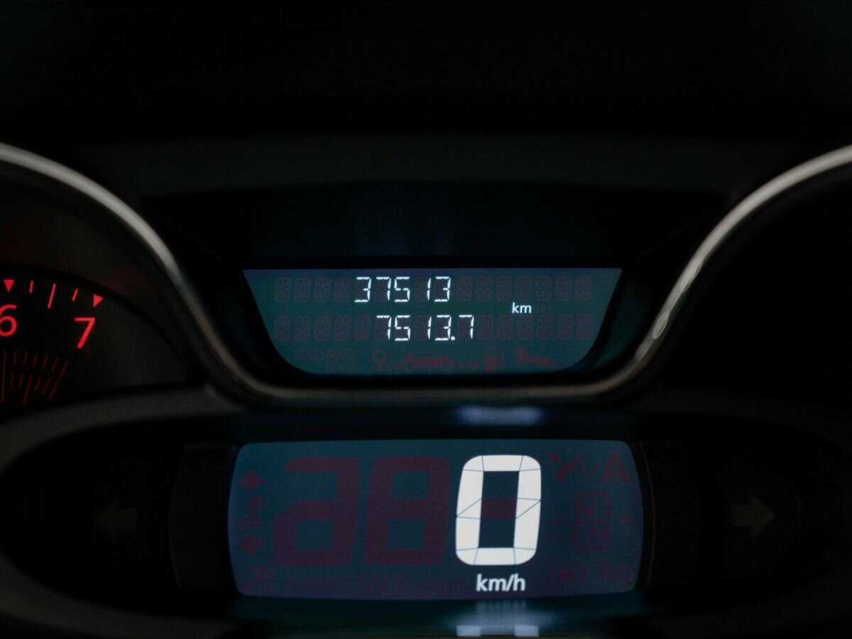 Купить Renault Kaptur с пробегом. Фото: #22