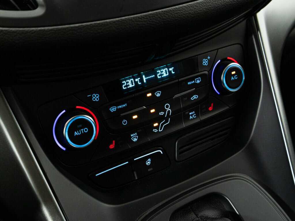 Купить Ford Kuga с пробегом. Фото: #15