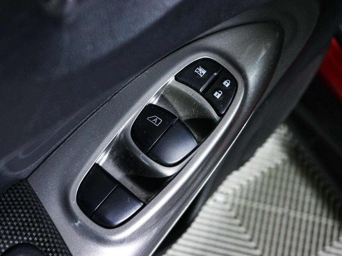 Купить Nissan Juke с пробегом. Фото: #16