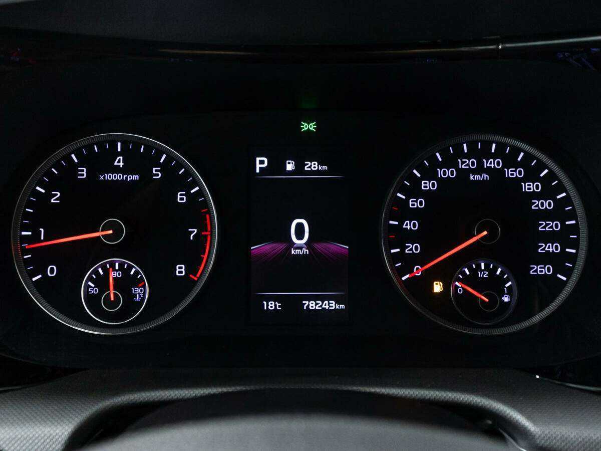 Купить Kia K5 с пробегом. Фото: #11