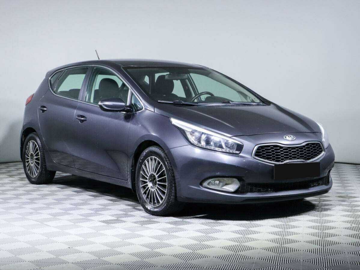 Купить Kia Ceed с пробегом. Фото: #2