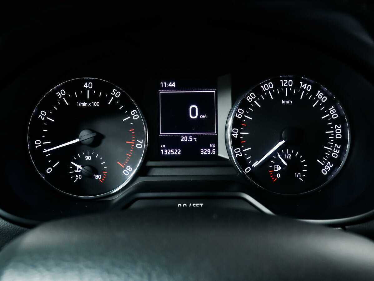 Купить Skoda Octavia с пробегом. Фото: #9