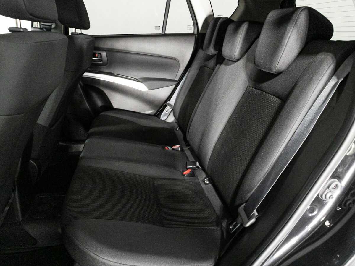 Купить Suzuki SX4 с пробегом. Фото: #9