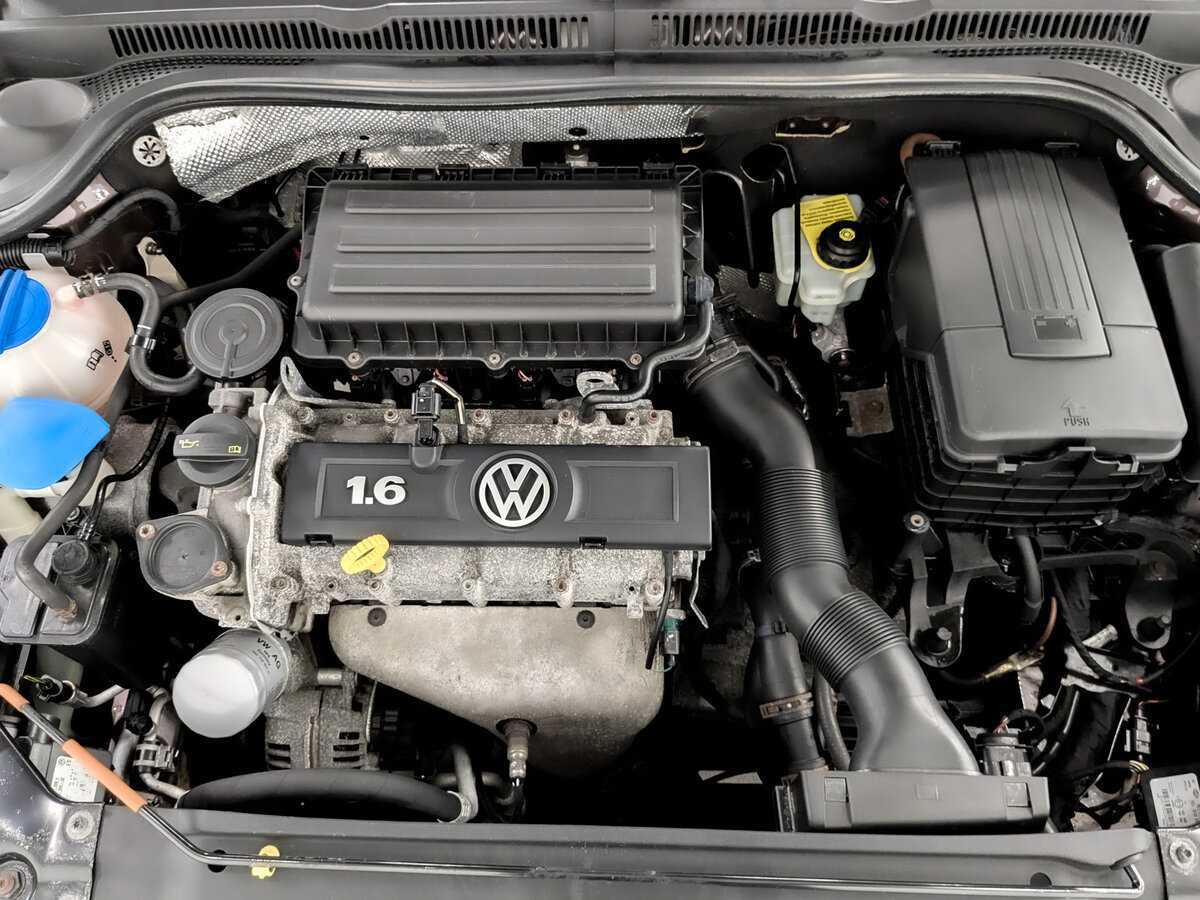 Купить Volkswagen Jetta с пробегом. Фото: #8