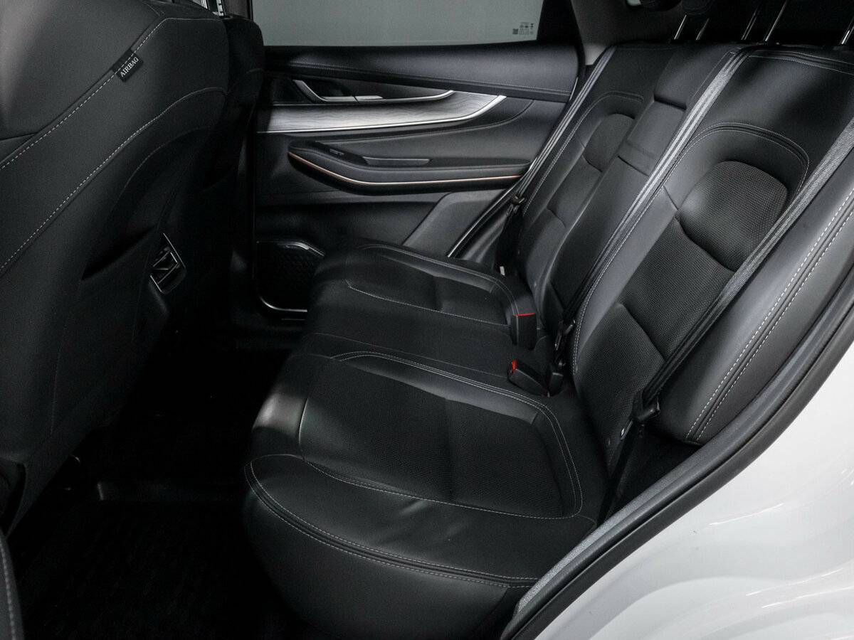 Купить EXEED LX с пробегом. Фото: #9