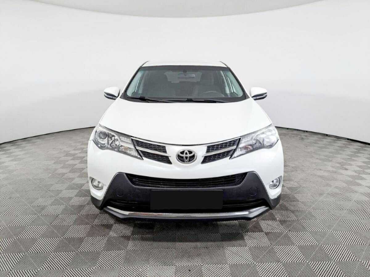 Купить Toyota RAV4 с пробегом. Фото: #1