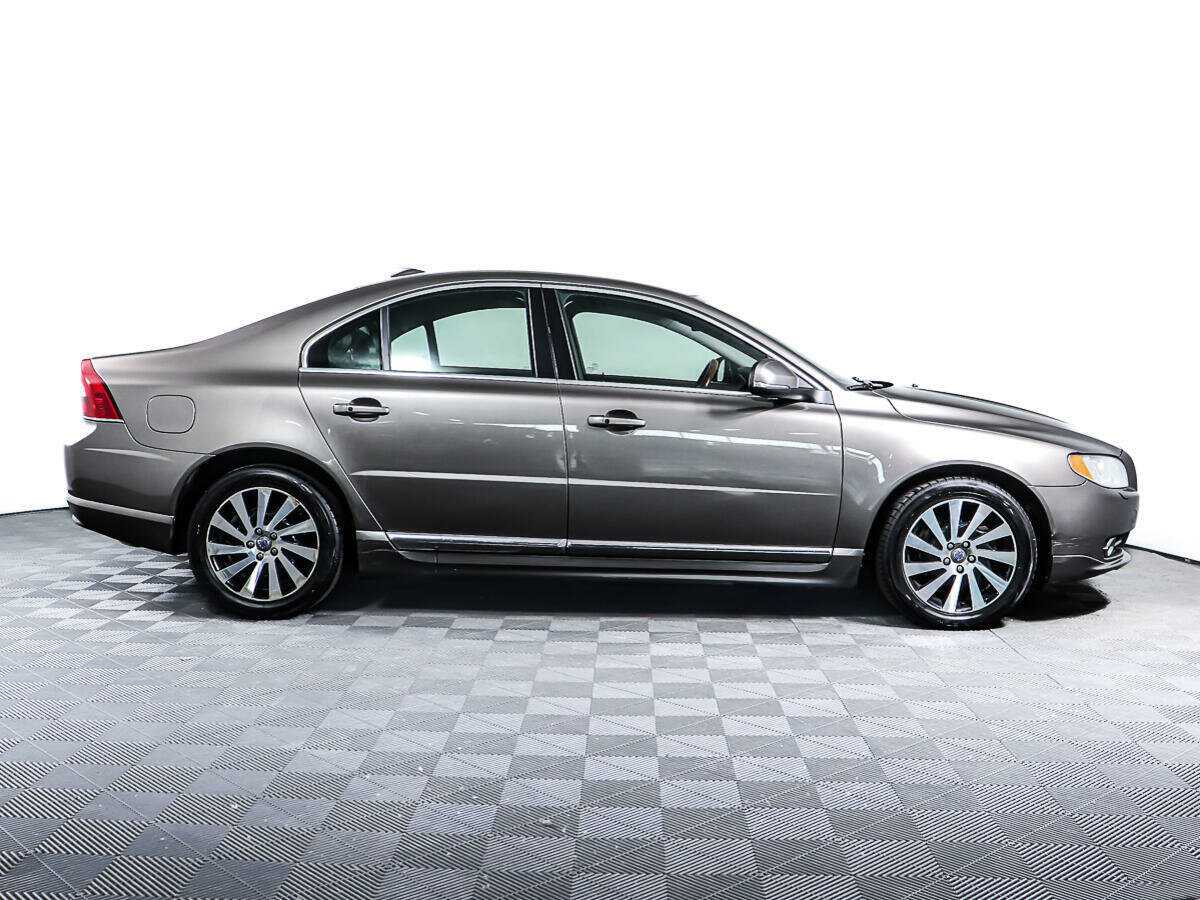 Купить Volvo S80 с пробегом. Фото: #3