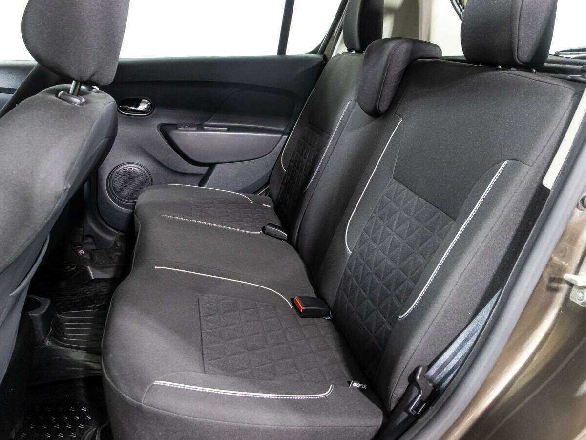 Купить Renault Sandero с пробегом. Фото: #9