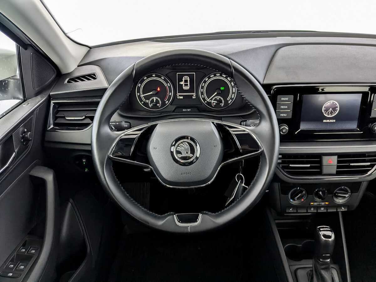 Купить Skoda Rapid с пробегом. Фото: #16