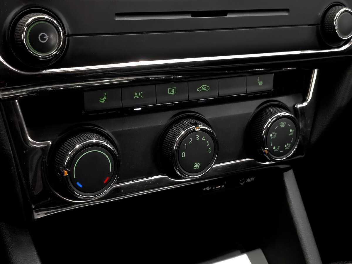 Купить Skoda Octavia с пробегом. Фото: #20